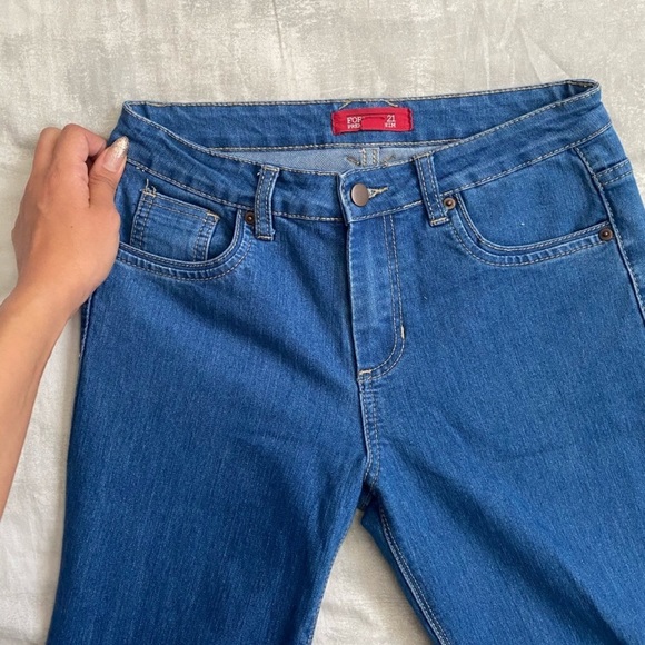 SOLD Flare jeans - Picture 3 of 4